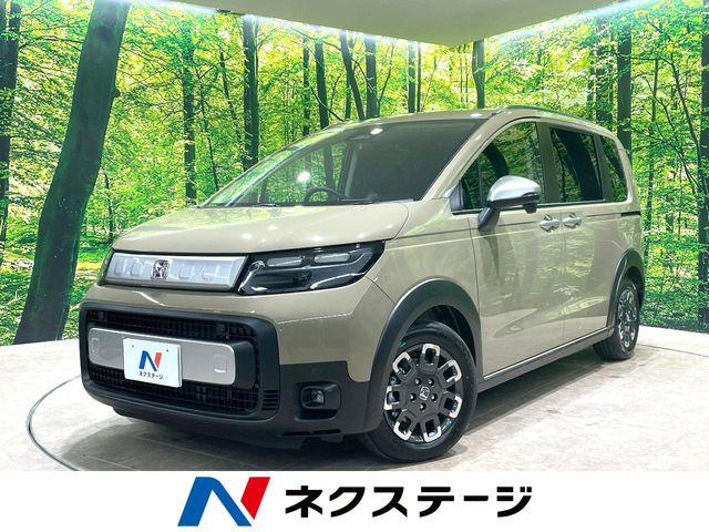 フリード 1.5 e:HEV クロスター