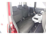 ■車内クリーニング■専門スタッフが見えないところまで徹底洗浄!車内のニオイもリフレッシュ!目に見えないところまで美しくがモットーです。だから、当店の中古車は内装にも自信があります!