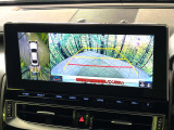 【パノラミックビューモニター】専用のカメラにより、上から見下ろしたような視点で360度クルマの周囲を確認することができます☆死角部分も確認しやすく、狭い場所での切り返しや駐車もスムーズに行えます。