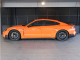 ライトストリップ、イルミネーテッド PORSCHEロゴ(ブラック)付き