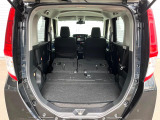 普段のお買い物や通勤、送迎等に十分な荷室スペースを確保しております。セカンドシートを倒すと、大きな荷物の積載も可能です♪