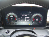 視認性の良いメーター類で中央にはモニターがあり車両情報等が映し出されます。