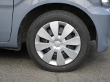 ホイールカバー付きです!別途アルミホイールのご購入を検討の方はお気軽にご相談下さい