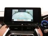 バックガイドモニター装備で後方の安全確認や車両姿勢の把握がしやすいです。