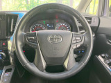 ステアリングも使用感が少なく、きれいな状態となっております♪