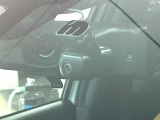 【ドライブレコーダー】ドライブレコーダー装備!走行中はもちろん、あおり運転や事故に遭遇した際、映像で記録し、万一のリスクに備えます。※記録用SDカードはお客様ご自身でご準備いただく必要があります。