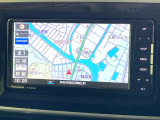 【ナビゲーション】目的地までしっかり案内してくれる使いやすいナビ。Bluetooth接続すればお持ちのスマホやMP3プレイヤーの音楽を再生可能!毎日の運転がさらに楽しくなります!!