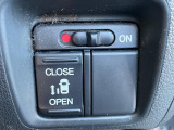 【パワースライドドア】スマートキーや運転席のスイッチでスライドドアの開閉が可能♪電動だから力を入れてドアを開ける必要が無く、小さいお子様でも、重い荷物を持っている時もラクに開け閉めできます♪