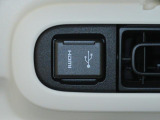 USB&HDMI差し込みあります。