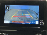バックガイドモニターで、後方を確認しながら安心して駐車することができます。運転初心者も熟練者も必須の機能ですよ!