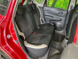 後部座席も気になるようなキズ・汚れやへたり等、大きなダメージはなく、良好な状態です。