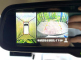【アラウンドビューモニター】専用のカメラにより、上から見下ろしたような視点で360度クルマの周囲を確認することができます☆死角部分も確認しやすく、狭い場所での切り返しや駐車もスムーズに行えます。