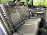 後部座席も気になるようなキズ・汚れやへたり等、大きなダメージはなく、良好な状態です。