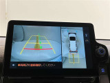 【バックカメラ】あると便利なバックカメラ装備!駐車時に後方がリアルタイム映像で確認できます。立体駐車場や夜間の車庫入れ時に大活躍!運転スキルに関わらず、今や必須となった装備ですね♪