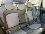 お車の点検、修理も自社整備工場にて対応致します。入庫案内からご来店までサービスアドバイザーと担当営業者でお客様をサポート致します。ご来店、ご連絡をスタッフ一同心よりお待ちしております。