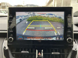 バックカメラが付いているので後方確認が非常にしやすいです。今や運転初心者も熟練者も必須装備!ついていて損はないですね♪