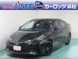 優れた燃費性能を誇るハイブリッドカー、トヨタ・プリウスです☆
