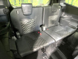 3列目シートはもちろん状態良好☆大人でもゆったりと座って頂けますので、大人数でのお出かけもラクラクです♪ご家族で、気の知れた仲間で、ドライブに行くのが楽しみですね♪