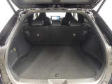 広々としたラゲージスペースを備えています。大きなものや長さのある荷物もしっかりと積み込めます。