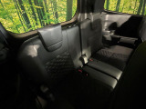 3列目シートはもちろん状態良好☆大人でもゆったりと座って頂けますので、大人数でのお出かけもラクラクです♪ご家族で、気の知れた仲間で、ドライブに行くのが楽しみですね♪