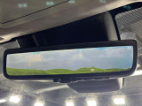 【デジタルインナーミラー】カメラが撮影した車両後方の映像をルームミラー内に表示。クリアな視界で状況の確認が可能です!※ドラレコ機能ご利用には別途SDカードをご用意いただく場合があります。