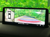 【360&deg;ビューモニター】専用のカメラにより、上から見下ろしたような視点で360度クルマの周囲を確認することができます☆死角部分も確認しやすく、狭い場所での切り返しや駐車もスムーズに行えます。