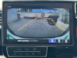 【バックカメラ】駐車が苦手な方でも映像で後方の安全確認もしっかり見えない死角の部分や距離感などモニター確認することが可能です。