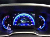とっても見やすいメーターです。夜間時はラグジュアリーな気分にさせてくれる照明が魅力ですので、夜のドライブも楽しみになりますよ♪