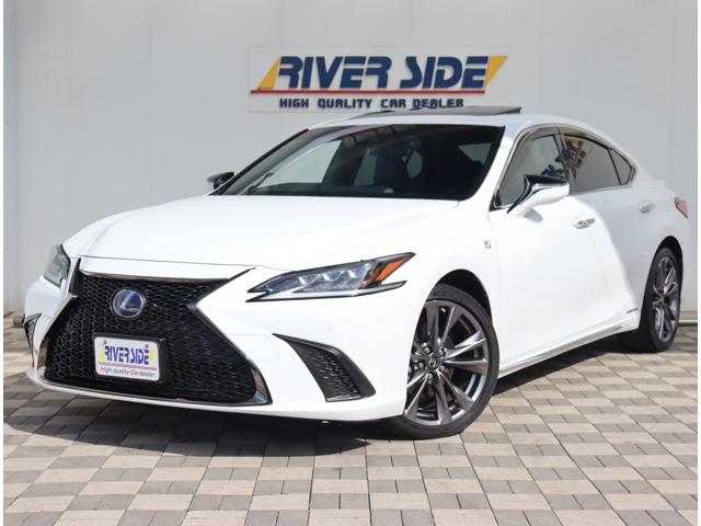 ES300h Fスポーツサンルーフ 黒革パワーシート 純正ナビ