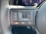 ステアリングスイッチも付いておりますので、運転中でも音量の変更など可能です。