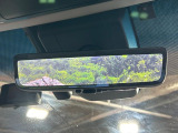 【デジタルインナーミラー】後席の大きな荷物や同乗者で後方が確認しづらい時でも安心!カメラが撮影した車両後方の映像をルームミラー内に表示。クリアな視界で状況の確認が可能です!