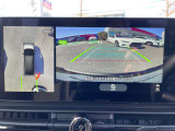 上空から見下ろしているかのように駐車できるアラウンドビューモニター