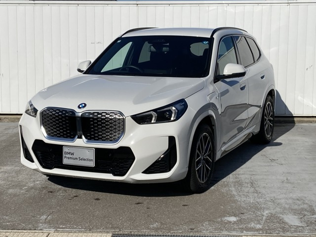 iX1xドライブ30 Mスポーツ 4WD