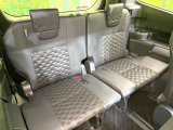 3列目シートはもちろん状態良好☆大人でもゆったりと座って頂けますので、大人数でのお出かけもラクラクです♪ご家族で、気の知れた仲間で、ドライブに行くのが楽しみですね♪