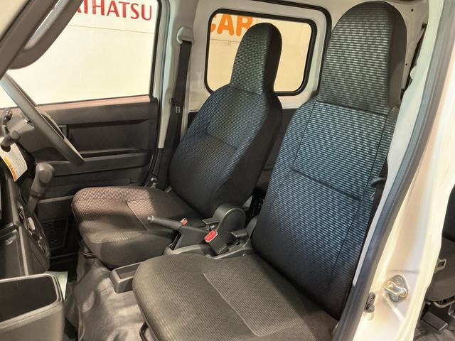ダイハツ ハイゼットカーゴ デラックス 4WD の中古車詳細 (7,000km