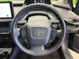 【トヨタセーフティセンス】走行中に前方の車両等を認識し、衝突しそうな時は警報とブレーキで衝突回避と被害軽減をアシスト。より安全にドライブをお楽しみいただけます。