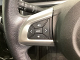 ステアリングにオーディオ操作スイッチが付いています。オーディオ画面に直接タッチしなくても操作が出来ますので、運転に集中できます。