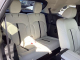 後部座席も綺麗です♪