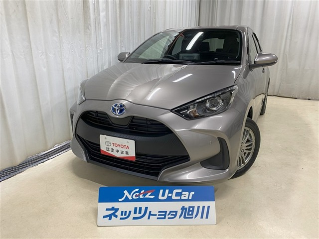 ヤリス1.5 ハイブリッド G E-Four 4WD