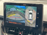 【パノラミックビューモニター】専用のカメラにより、上から見下ろしたような視点で360度クルマの周囲を確認することができます☆死角部分も確認しやすく、狭い場所での切り返しや駐車もスムーズに行えます。