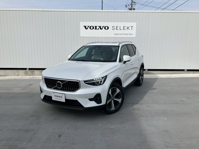 XC40 ウルトラ B4 AWD 4WD
