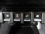 運転席はオートパワーウィンドウ☆窓の全閉全開が自動で出来るので便利ですよ♪