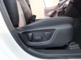 便利なパワーシートでラクラク♪ドライバーに合わせた最適なポジションで運転することが出来ます。