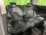 3列目シートはもちろん状態良好☆大人でもゆったりと座って頂けますので、大人数でのお出かけもラクラクです♪ご家族で、気の知れた仲間で、ドライブに行くのが楽しみですね♪