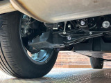 お車を安心してお乗りいただく為には、足回りの定期点検が欠かせません。サービスサポート(有償保証)では無料点検もご提供しており、安心のカーライフをお過ごしいただけるサポート体制が整っています。