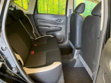 後部座席も気になるようなキズ・汚れやへたり等、大きなダメージはなく、良好な状態です。