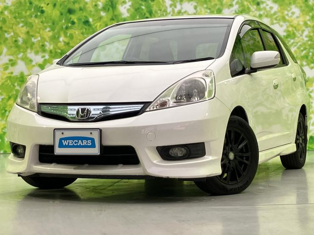 フィットシャトルハイブリッド 1.3 ナビプレミアムセレクション