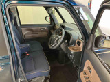 たとえばダイハツのお店にある、たくさんのスマアシ搭載車は、正常に作動する事をしっかり確認します。