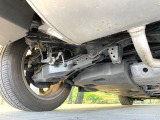 お車を安心してお乗りいただく為には、足回りの定期点検が欠かせません。サービスサポート(有償保証)では無料点検もご提供しており、安心のカーライフをお過ごしいただけるサポート体制が整っています。