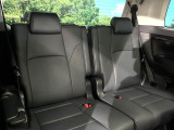 3列目シートはもちろん状態良好☆大人でもゆったりと座って頂けますので、大人数でのお出かけもラクラクです♪ご家族で、気の知れた仲間で、ドライブに行くのが楽しみですね♪
